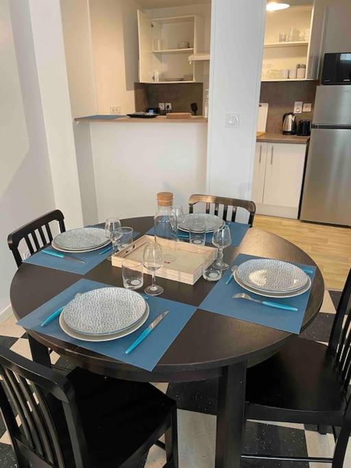 Au Parisien Apartment Ault Bagian luar foto