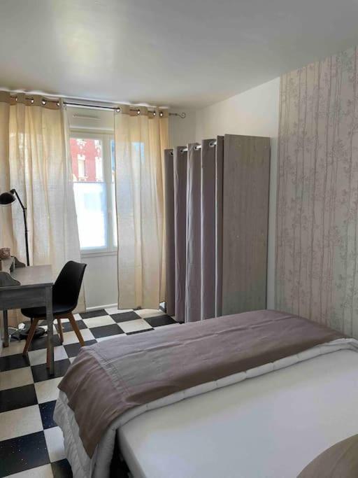 Au Parisien Apartment Ault Bagian luar foto
